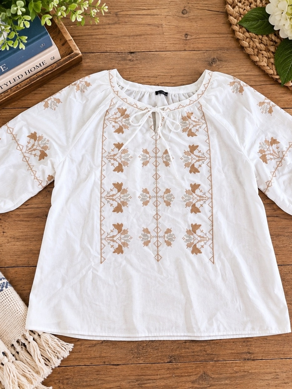 Talbots Linen Blend Embroidered Popover Top  White Tan Floral Stitching PLUS 2X